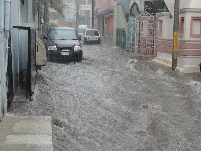 Flood insurance for flooded street in Arkansas